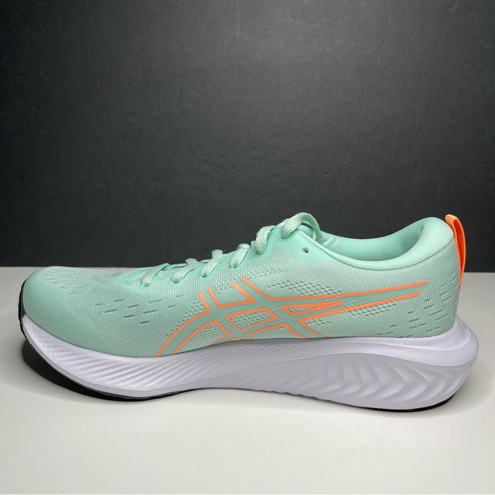 Asics GEL-EXCITE 10 Mint Tint/Bright Orange Women’s size 8.5 Amputee Right shoe